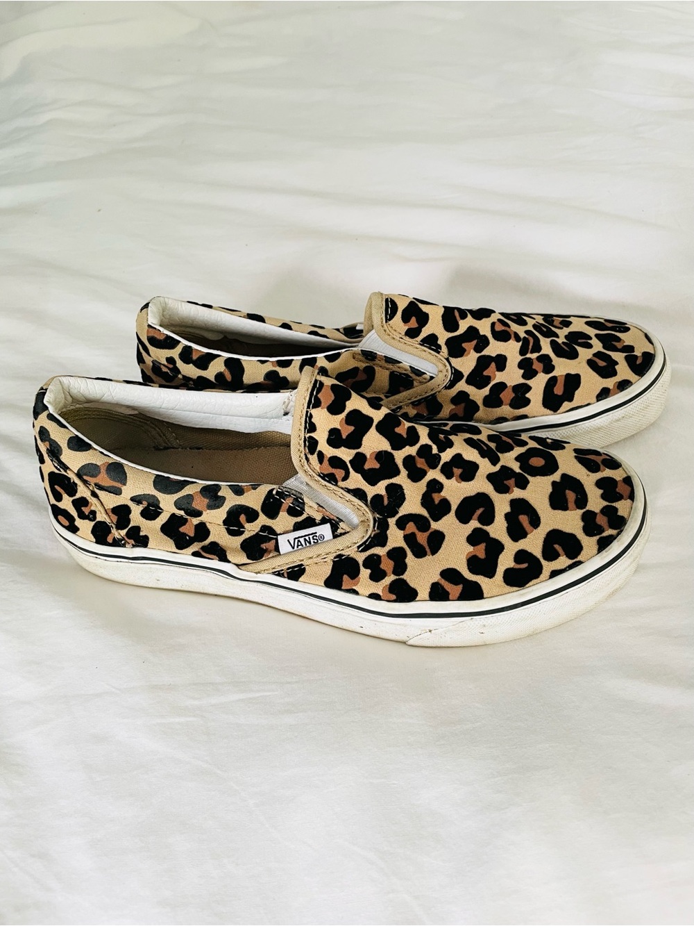 Vans Leopard Print Slip-On Sneakers - Tan & Black